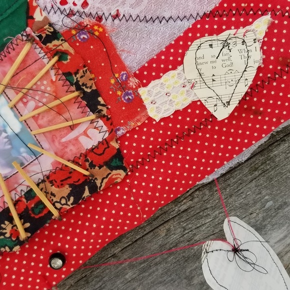 Frida Kahlo Textile Art Shrine Wall hanging - Picture 2 of 4